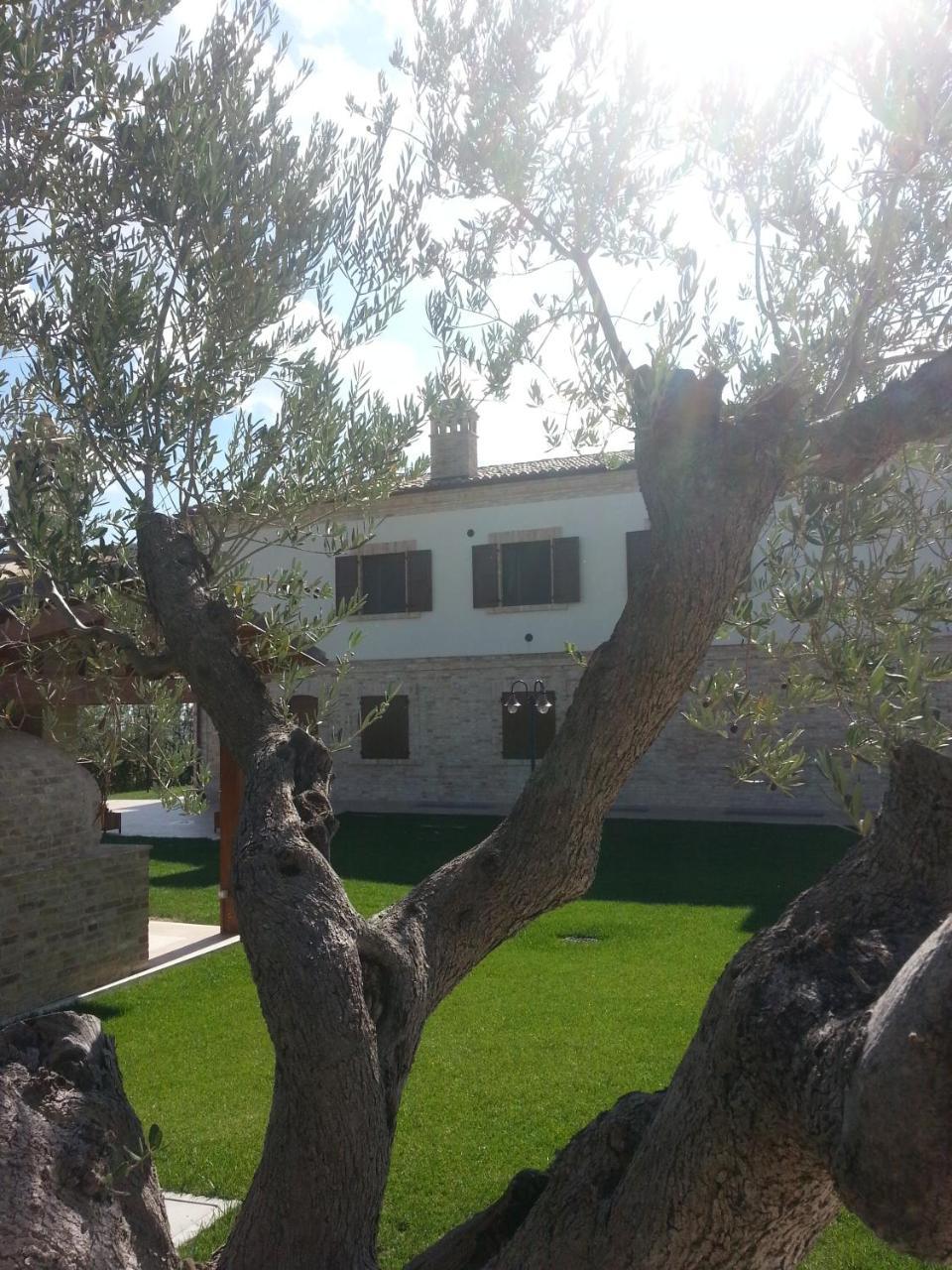Residence Colle Veroni Mosciano Sant'Angelo Exterior photo