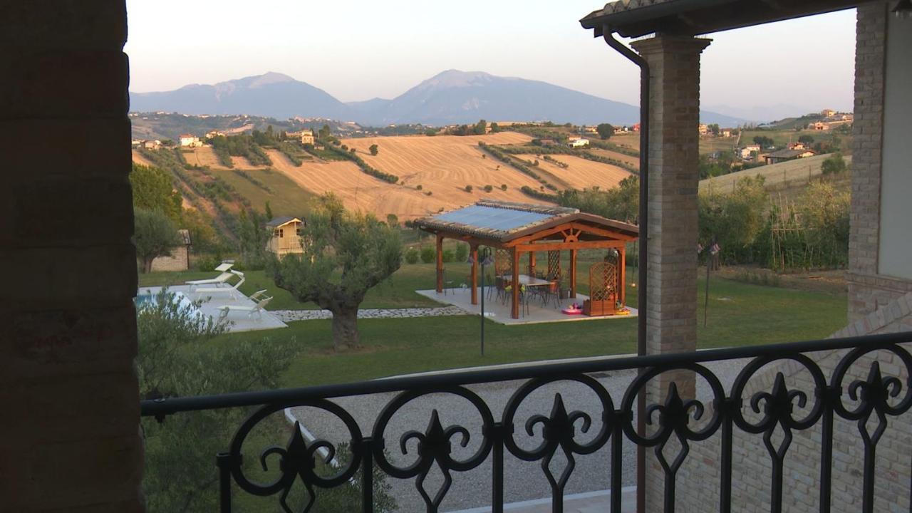 Residence Colle Veroni Mosciano Sant'Angelo Exterior photo